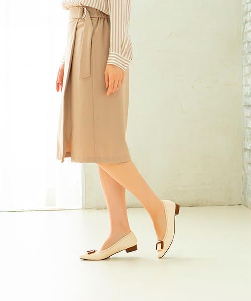 LSMR レスモア レディース スクエアバックルパンプス 421003 アイボリー ローヒール(-3.5cm)
