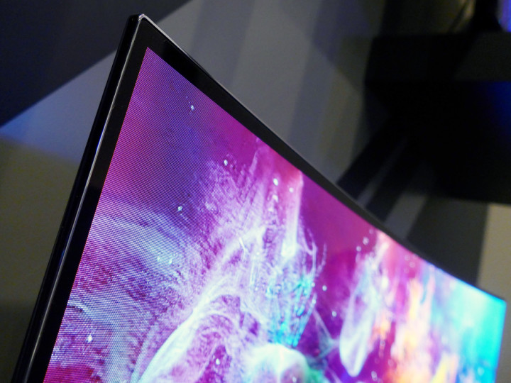 LG_スマートテレビ_曲面_Smart_TV_4K_OECD_EG9600_03