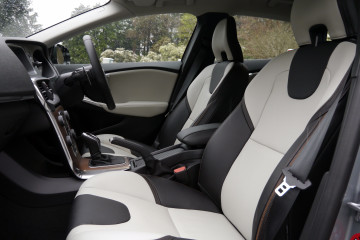 volvo ボルボ V40 クロスカントリー xc crosscountry t5 awd 08