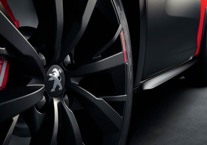 18インチアロイホイール