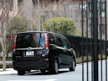 トヨタ エスクァイア ハイブリッド