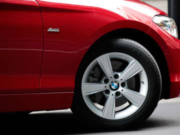 BMW 118i スポーツ