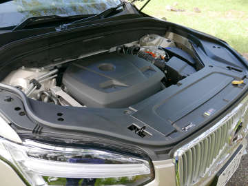 ボルボ XC90 T8 ツインエンジン AWD