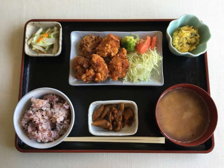 美味しそう って言われたい Iphoneでsns映えする写真を撮るコツ 定食編 Gp