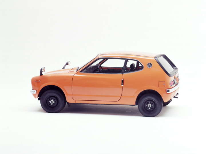 クルマ初モノ図鑑⑦】オープンカーにツートンカラー、あのスタイルの初