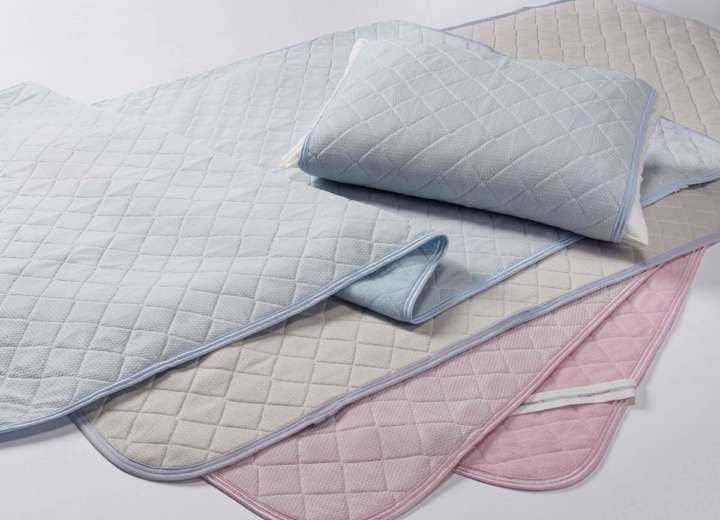 夏寝づらい じゃあ ひんやり枕で快適に過ごそう Gp