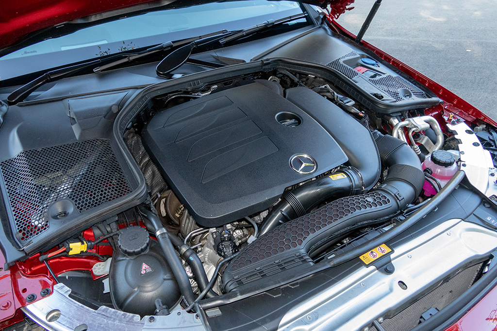 ベンツcクラス試乗 6500箇所を大改良 新型の走りはまさに 世界のお手本 Gp Part 2