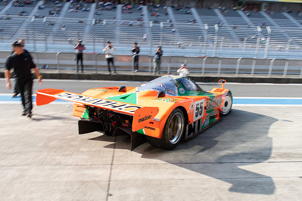 熟練エンジニアのワザと情熱が今に伝える！ル・マン優勝車 マツダ787B