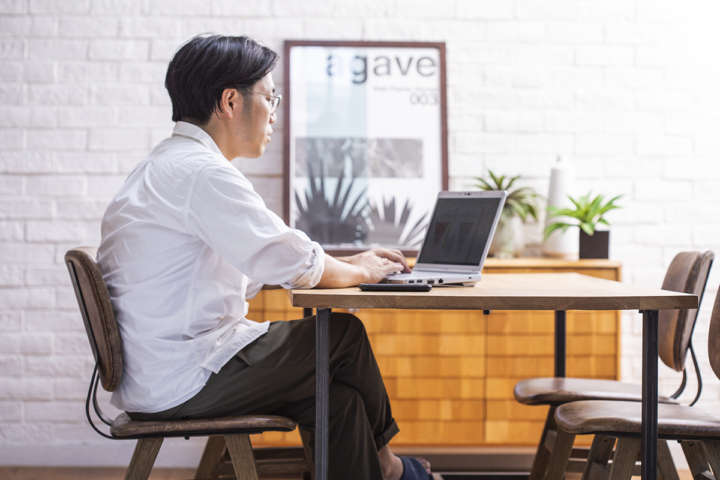 しすぎ で疲れた下半身に コードレス骨盤おしりリフレ でセルフケア Gp