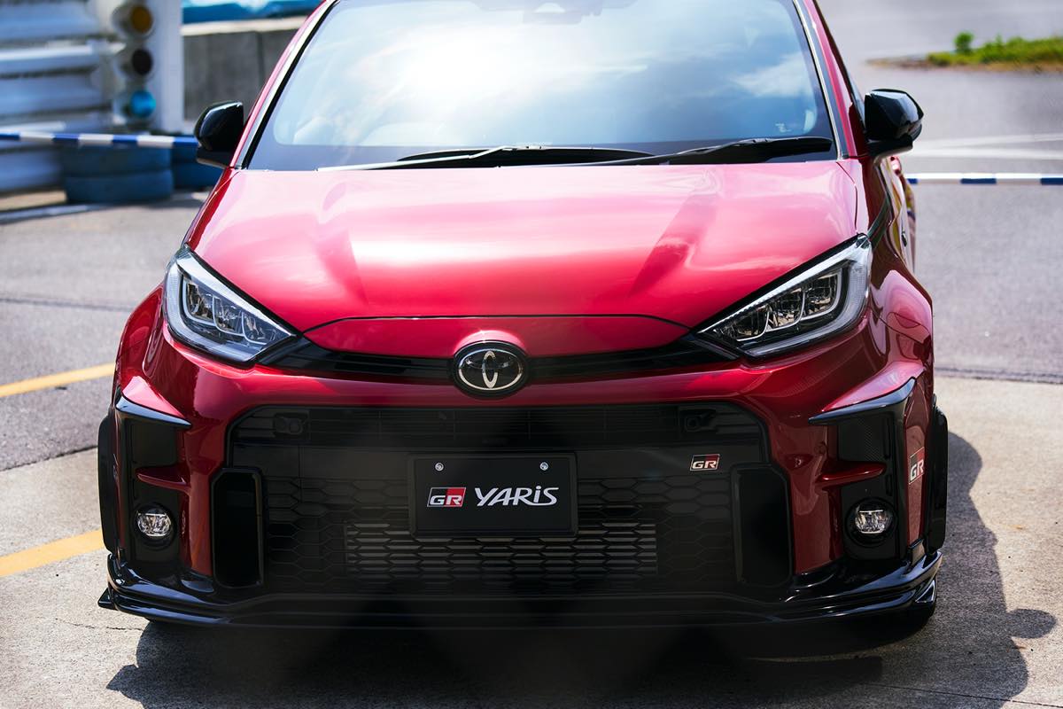 確かな満足感。確かな乗り心地。GRヤリスはQOLが高まる大人に似合う 