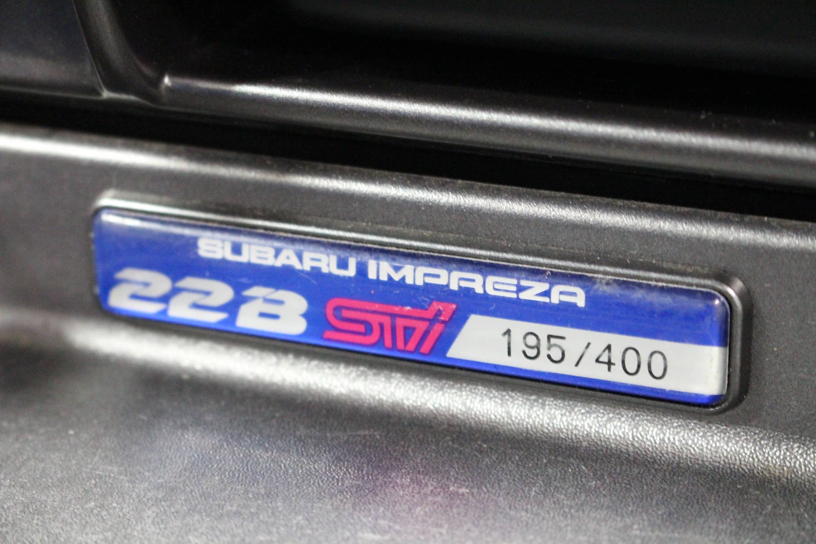 TF CV クインテッサン インベージョン スバル インプレッサクーペ 2.0 WRX タイプR STi バージョンV