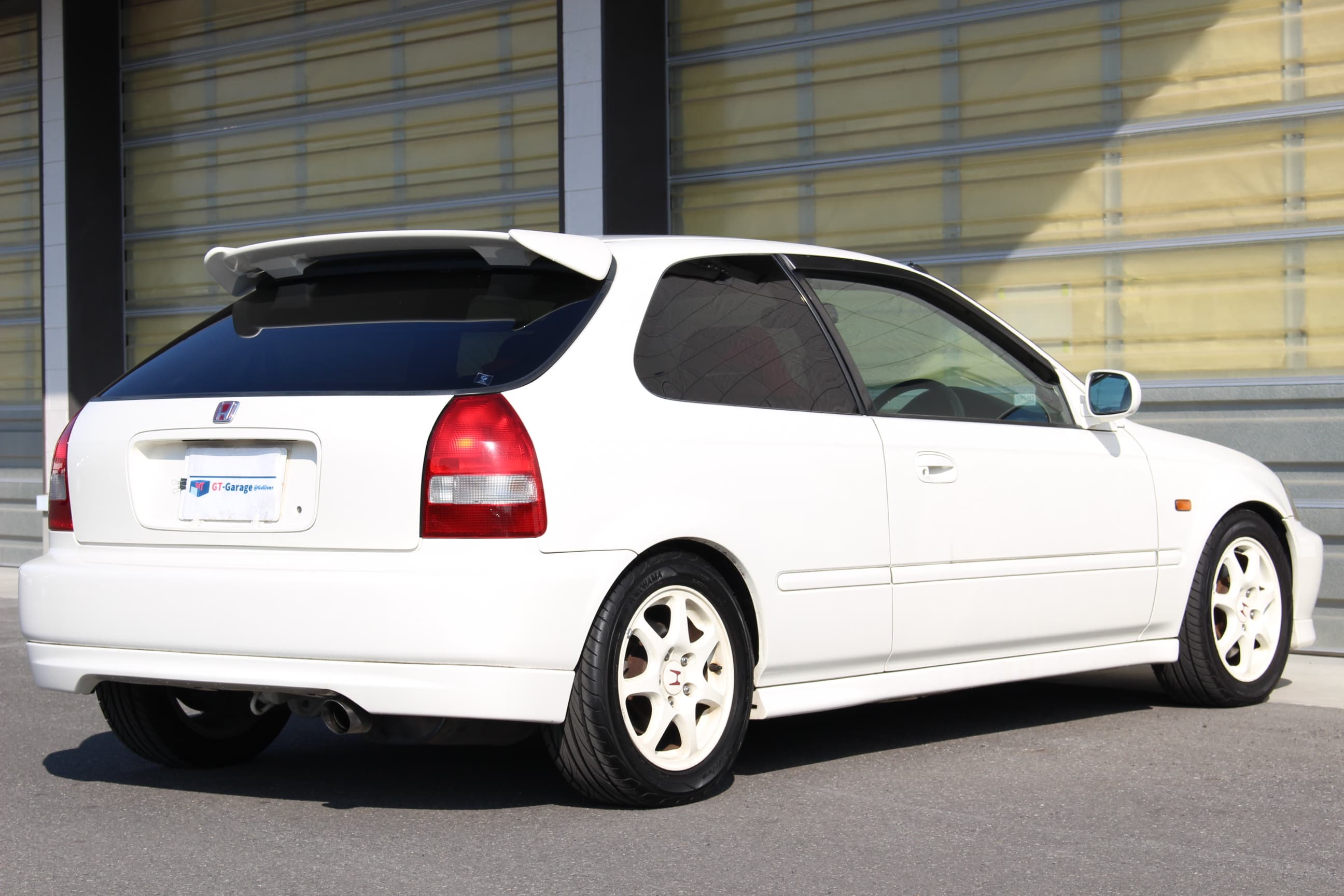 ek9 後期　チャンピオンシップホワイト フェンダー 左右2個セット 後期 EK9 チャンピオンシップホワイト 車高調 | GT-Garage