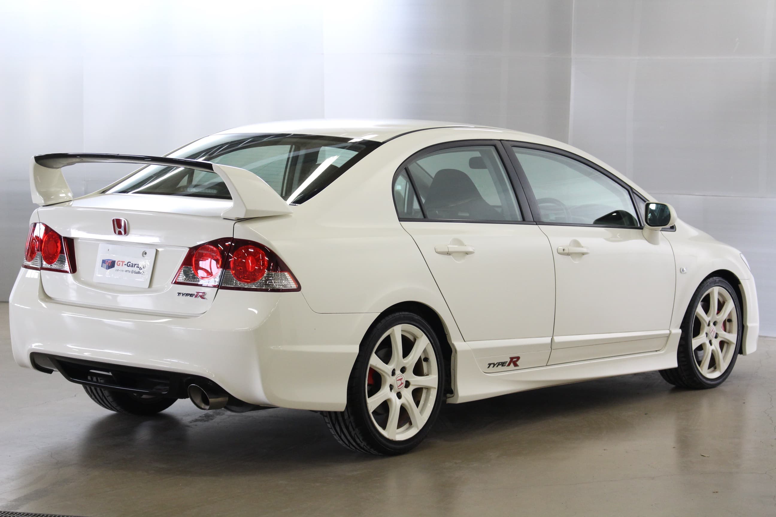 ホンダ・シビックタイプR FD2 スウェットパーカー hqdefault.jpg?v=6259330d