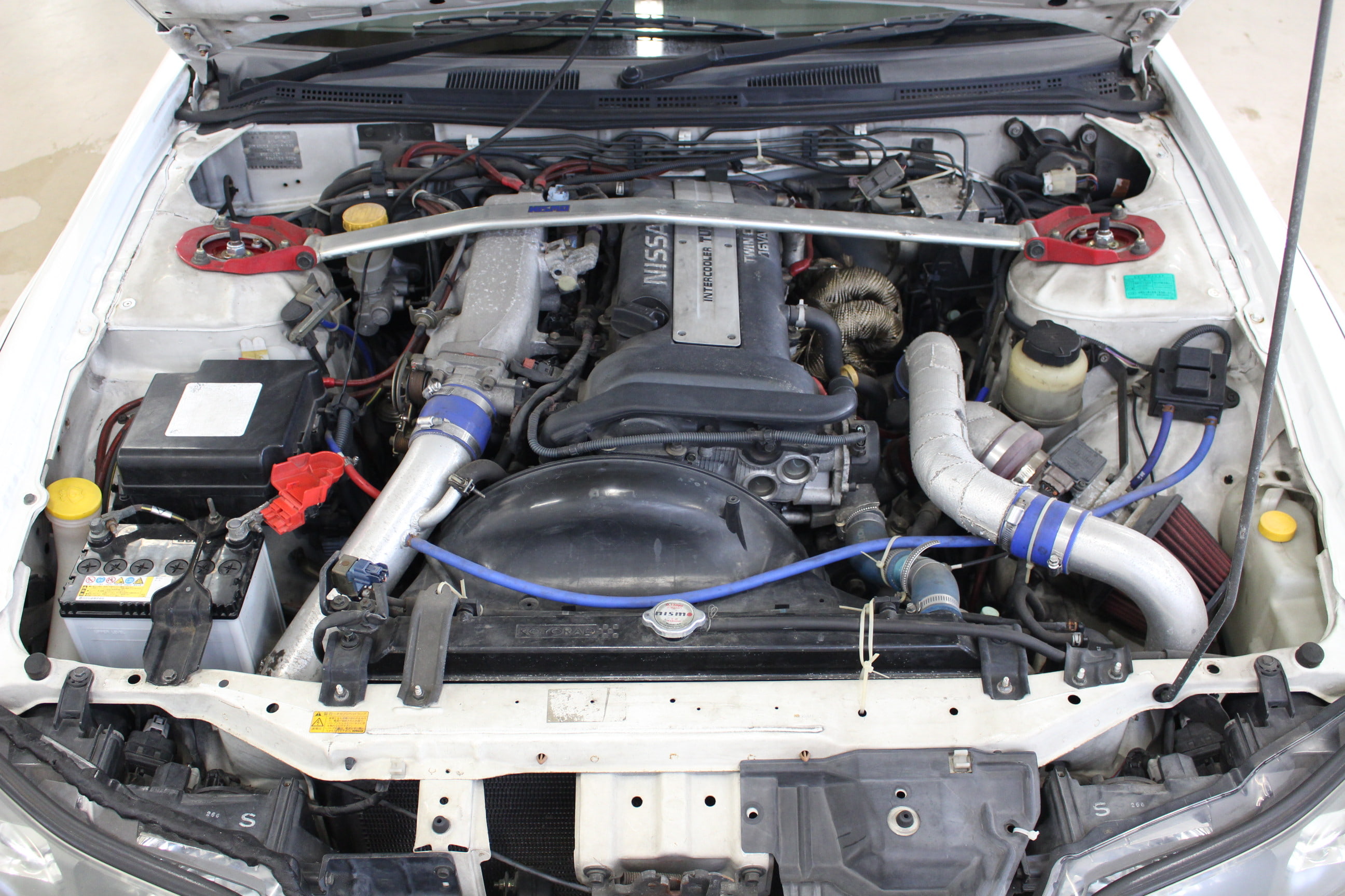 美品 S15 シルビア フューエルリッド パールホワイト S15パール 8321 スペックRエアロ | GT-Garage