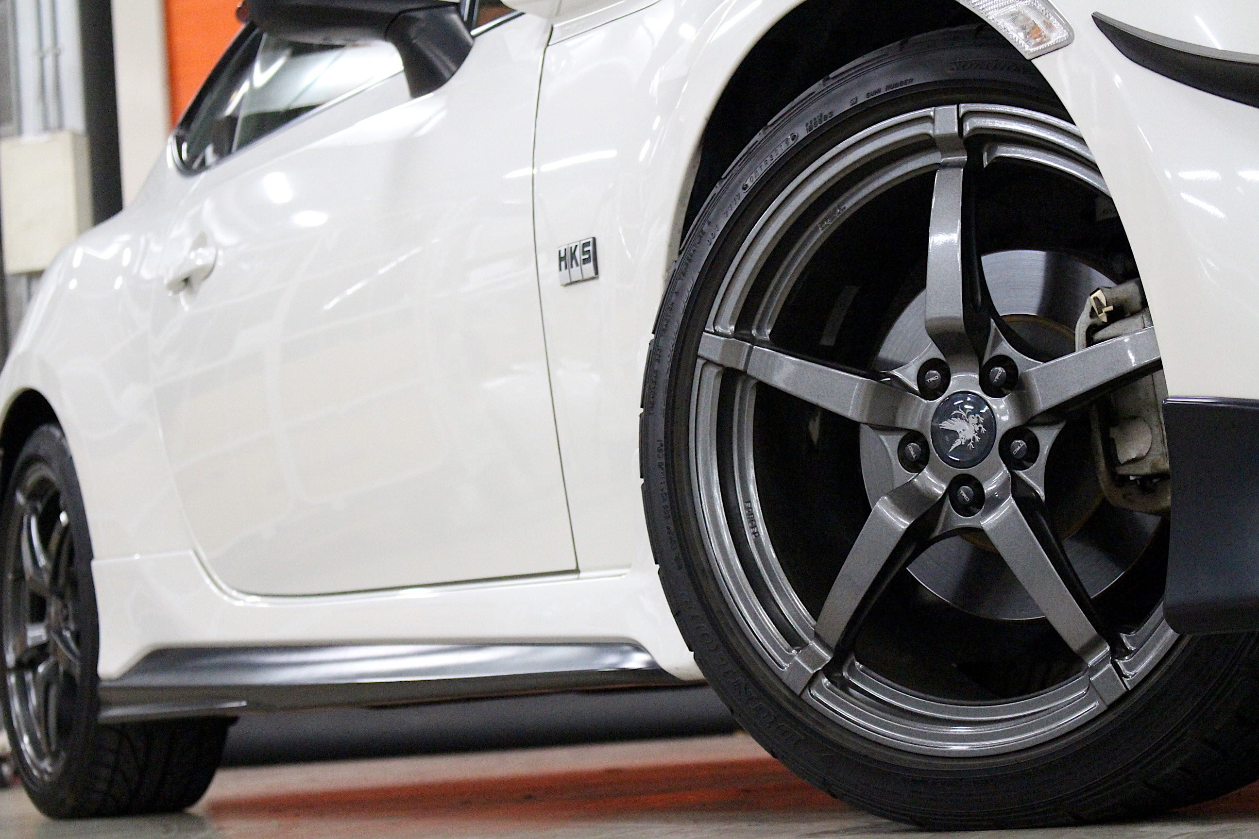 4本目HARU！WORK PIETORA 18インチ プリウス、86 TOYOTA GR86 Cup Car Basic [ZN8] 2023y / 130R YOKOHAMA [SHOP