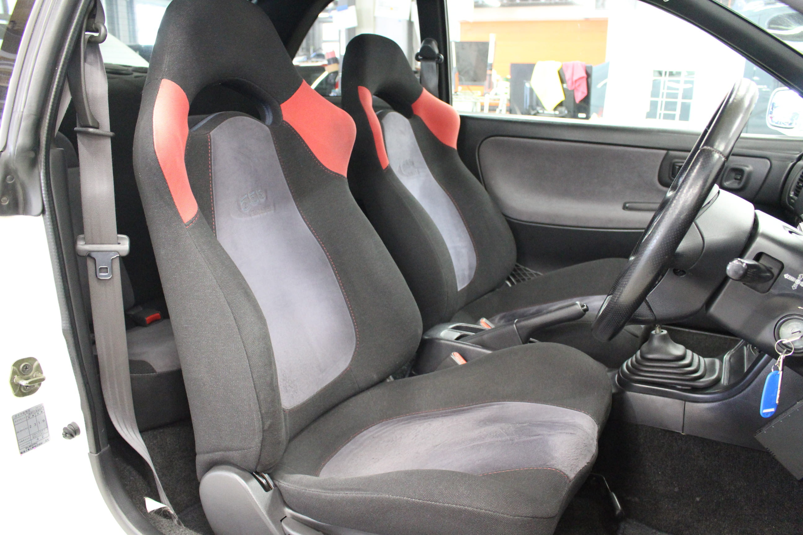 GC8白D型 | GT-Garage