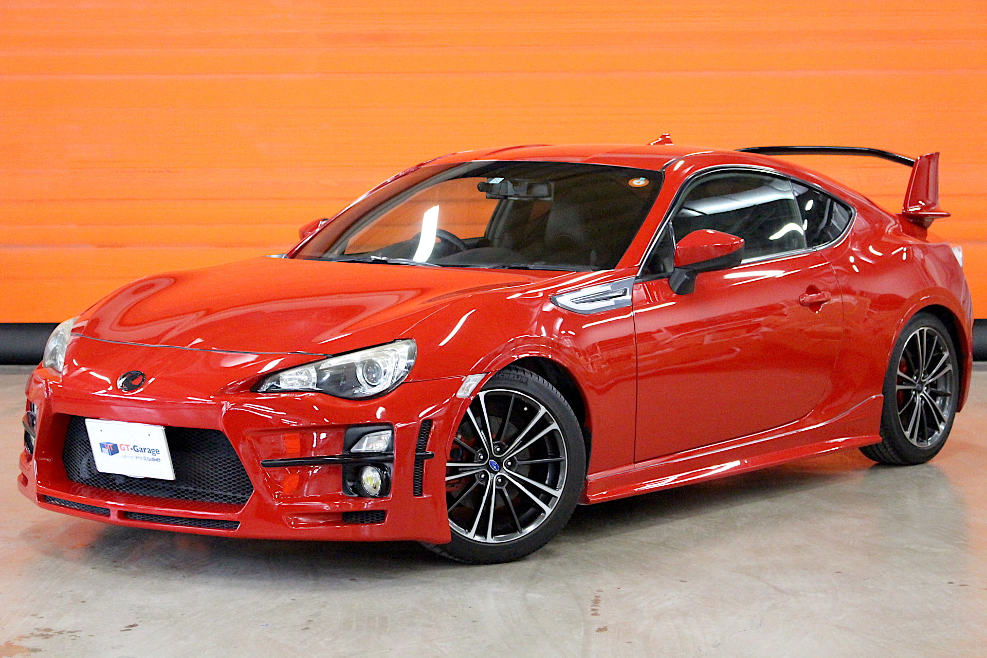 SUBARU BRZ GT500カーボンシャーシ & YOKOMOホイール SUBARU BRZ GT500カーボンシャーシ & YOKOMOホイール