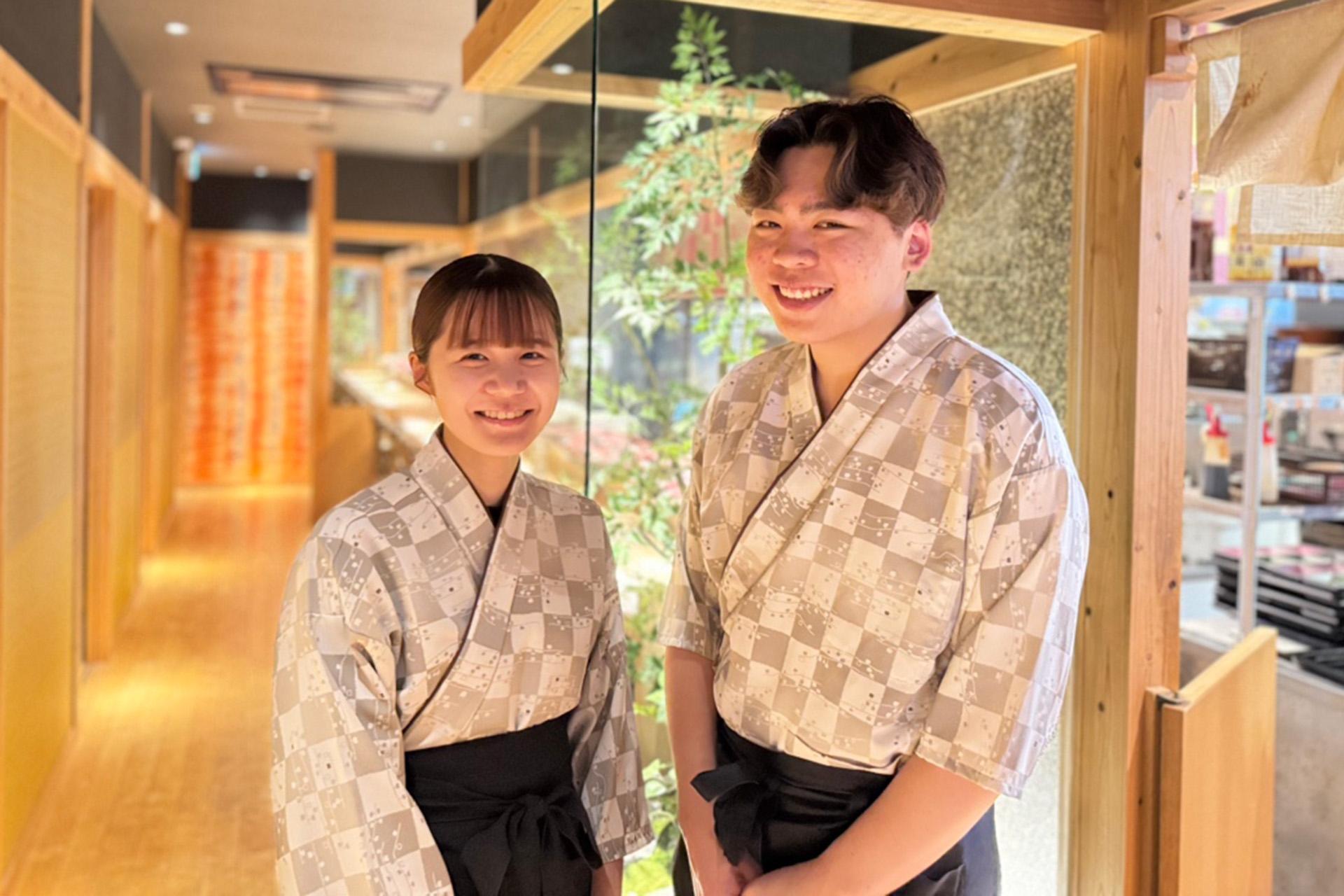 バイト 制服 株式会社藤ノ家／居酒屋アルバイトホールスタッフ／郷土料理 銀天ゆずやの採用情報｜藤ノ家グループ 採用サイト