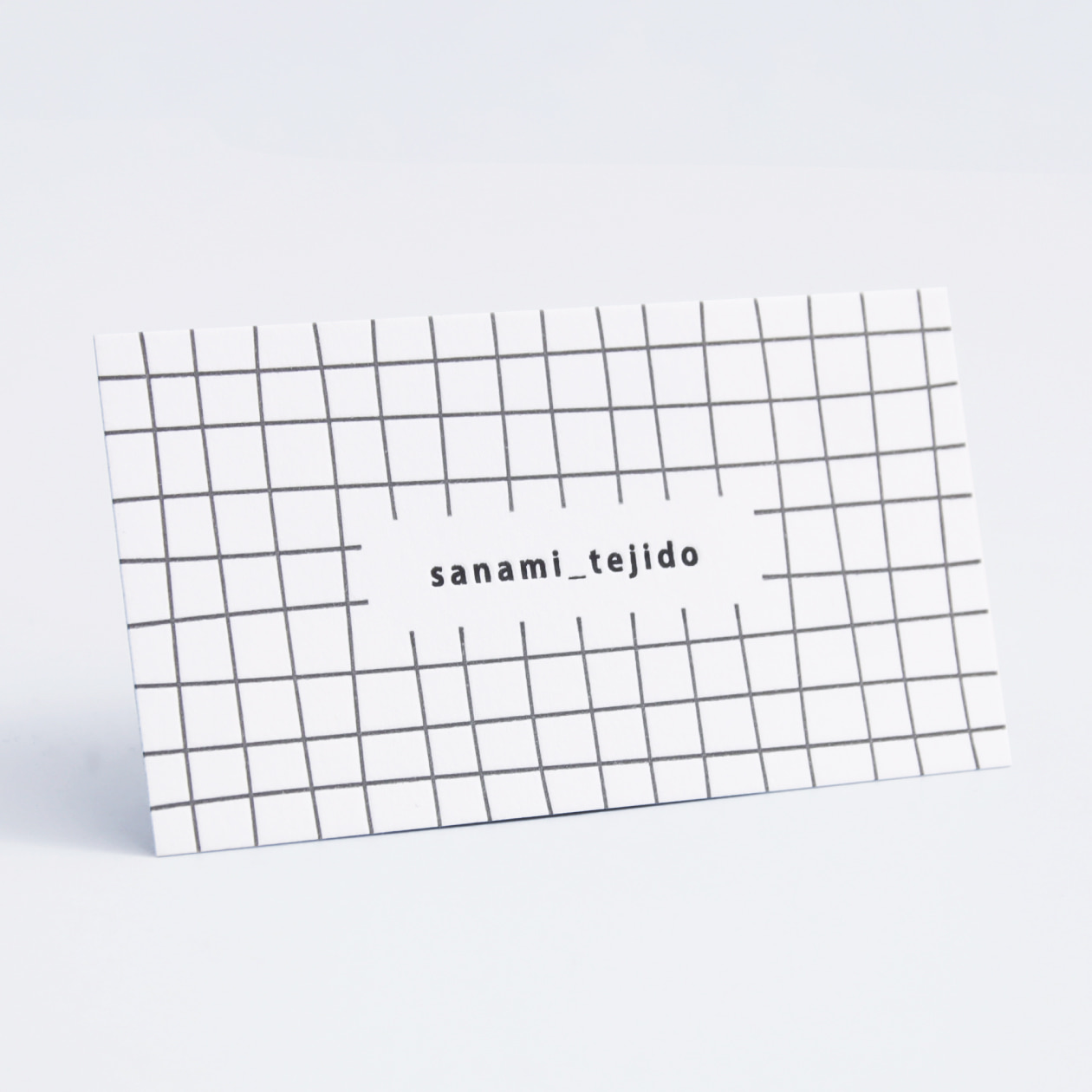 編み物をモチーフにしたデザインの名刺（Cotton スノーホワイト）