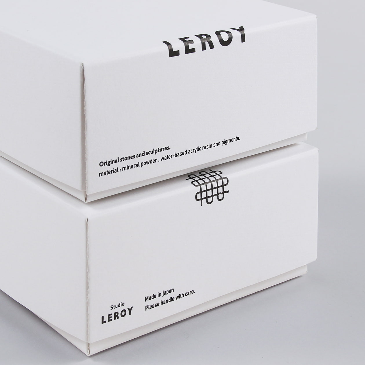 クラフト感を抑えた上質なイメージ(ハイホワイト)