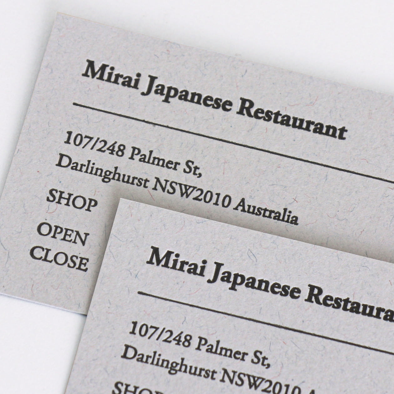 情報が読み取りやすいショップカード（Basic ライナーグレイ）