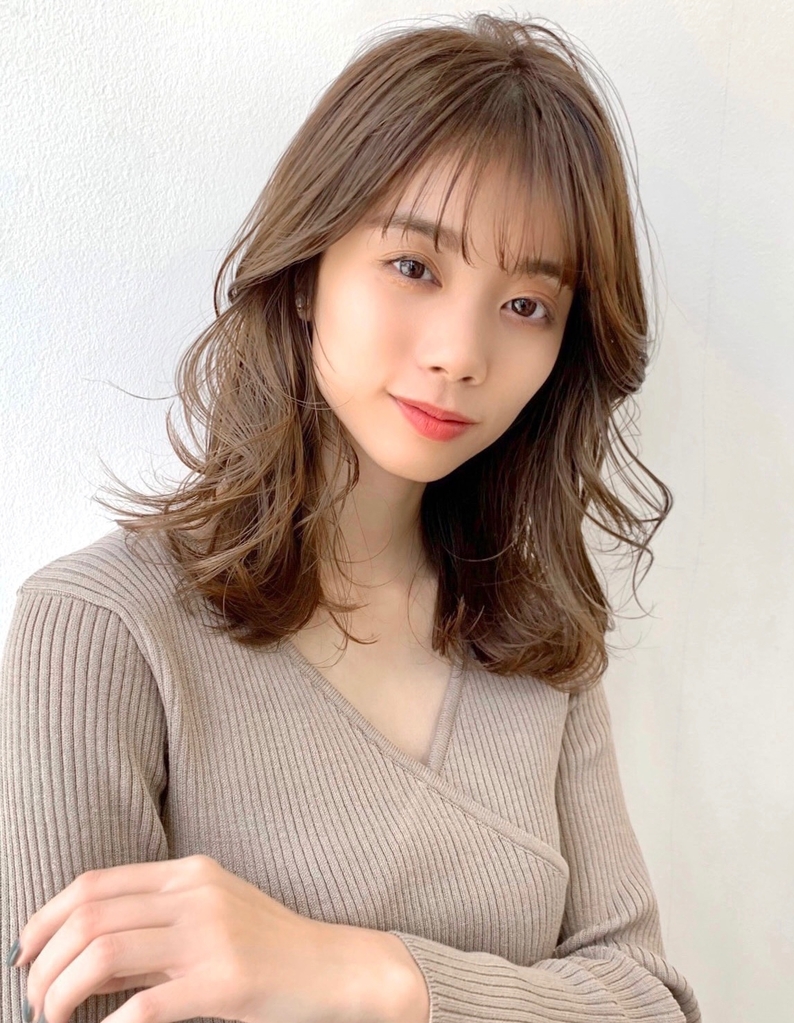 代30代シースルーバングくびれセミディ Hs 23 ヘアカタログ 髪型 ヘアスタイル Afloat アフロート 表参道 銀座 名古屋の美容室 美容院