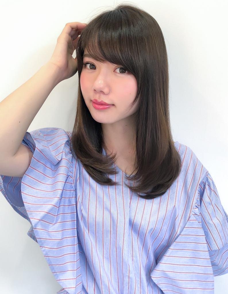 小顔カットレイヤー Yg 548 ヘアカタログ 髪型 ヘアスタイル Afloat アフロート 表参道 銀座 名古屋の美容室 美容院