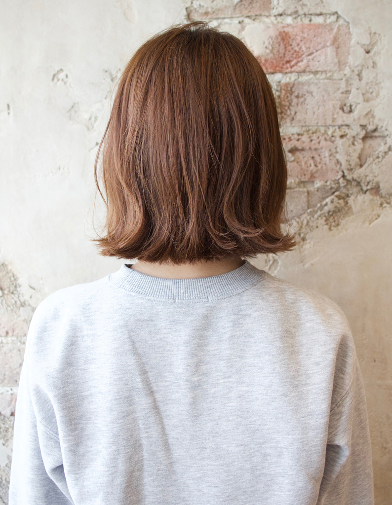 かきあげバング レイヤーボブの外ハネスタイル Tk ２１５ ヘアカタログ 髪型 ヘアスタイル Afloat アフロート 表参道 銀座 名古屋の美容室 美容院