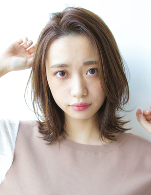 くびれシルエット ヘアスタイル一覧 ヘアカタログ 髪型 ヘアスタイル Afloat アフロート 表参道 銀座 名古屋の美容室 美容院