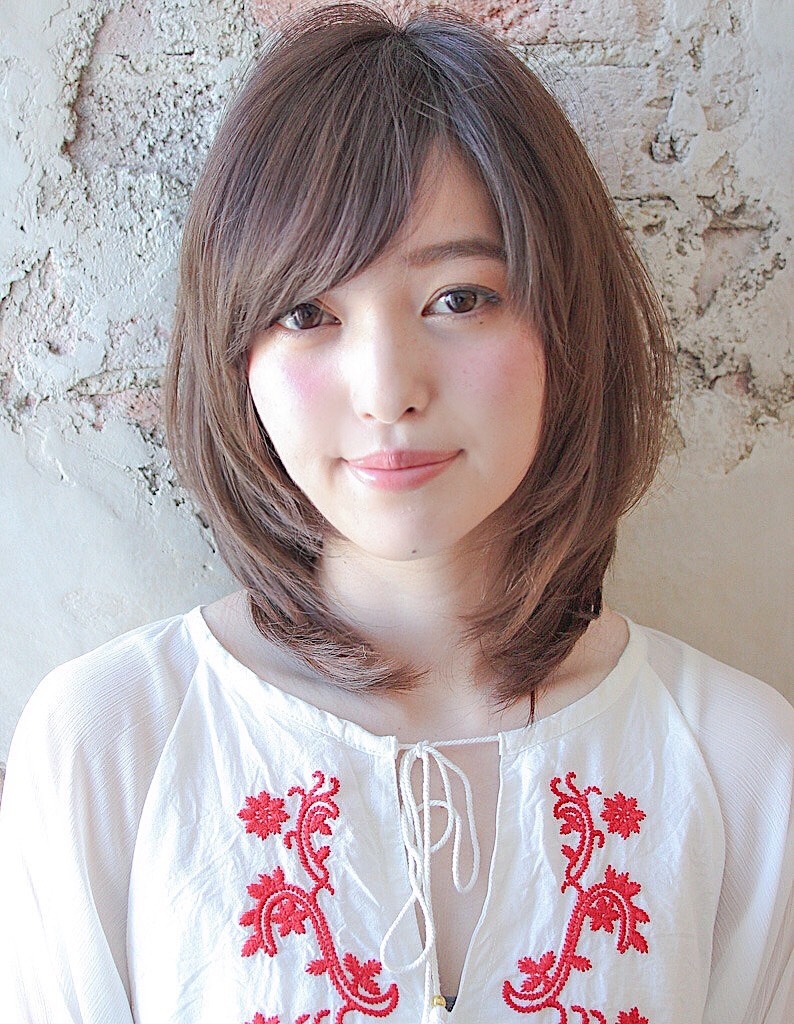 30 40 50代 高さのあるふわっとひし形レイヤー Tk ５６６ ヘアカタログ 髪型 ヘアスタイル Afloat アフロート 表参道 銀座 名古屋の美容室 美容院