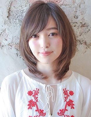 ミディアム セミディ ヘアスタイル一覧 ヘアカタログ 髪型 ヘアスタイル Afloat アフロート 表参道 銀座 名古屋の美容室 美容院