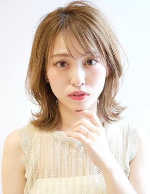 くびれシルエット ヘアスタイル一覧 ヘアカタログ 髪型 ヘアスタイル Afloat アフロート 表参道 銀座 名古屋の美容室 美容院