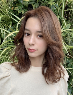 巻き髪 ヘアスタイル一覧 ヘアカタログ 髪型 ヘアスタイル Afloat アフロート 表参道 銀座 名古屋の美容室 美容院