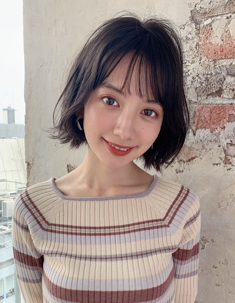 動きのあるショートボブヘア Ok 64 ヘアカタログ 髪型 ヘアスタイル Afloat アフロート 表参道 銀座 名古屋の美容室 美容院