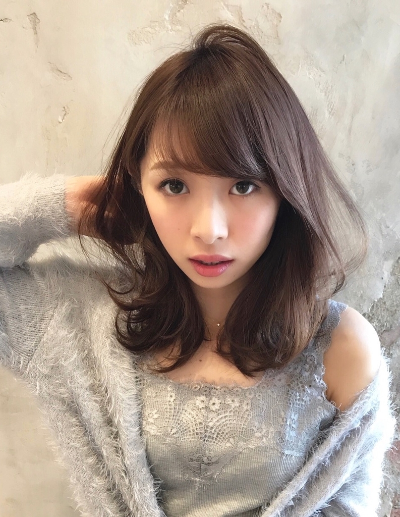 ひし形ミディアム透明感ベージュse219 ヘアカタログ髪型ヘア