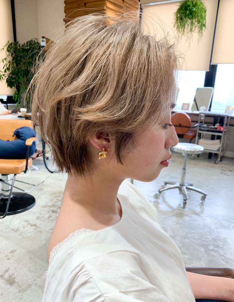 ハイトーンショート Om 293 ヘアカタログ 髪型 ヘアスタイル Afloat アフロート 表参道 銀座 名古屋の美容室 美容院
