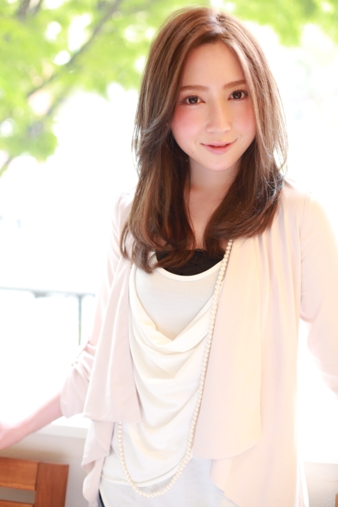 30代~40代女性に大人気、巻きすぎるのは嫌な方自然なカールにサラ対方向け