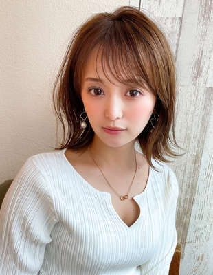 シースルーバング ヘアスタイル一覧 ヘアカタログ 髪型 ヘアスタイル Afloat アフロート 表参道 銀座 名古屋の美容室 美容院