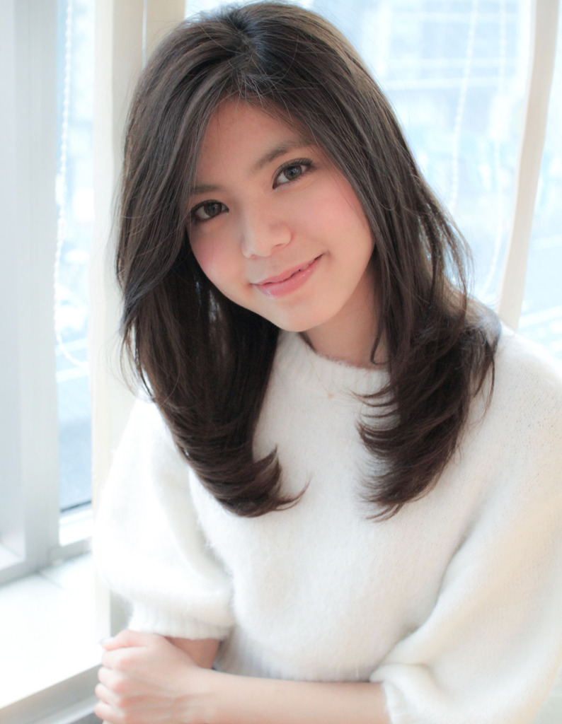 似合せレイヤーカットひし形シルエット Sy 536 ヘアカタログ 髪型 ヘアスタイル Afloat アフロート 表参道 銀座 名古屋の美容室 美容院