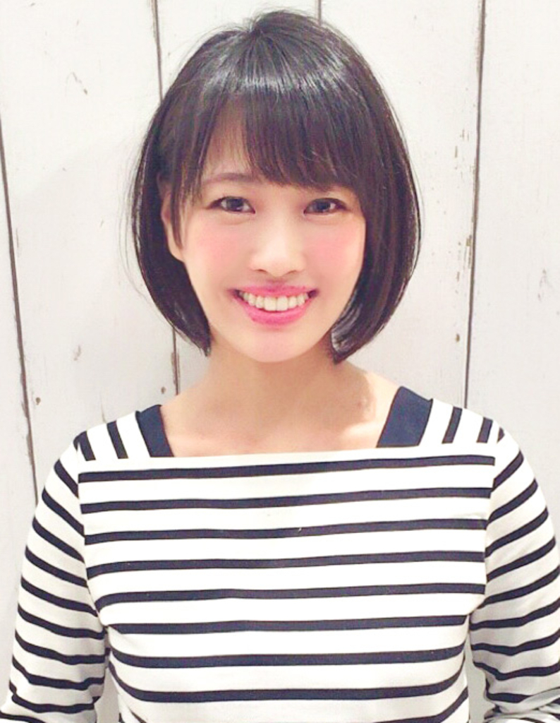 ひし形シルエット耳かけショートボブ Yk 322 ヘアカタログ 髪型 ヘアスタイル Afloat アフロート 表参道 銀座 名古屋の美容室 美容院