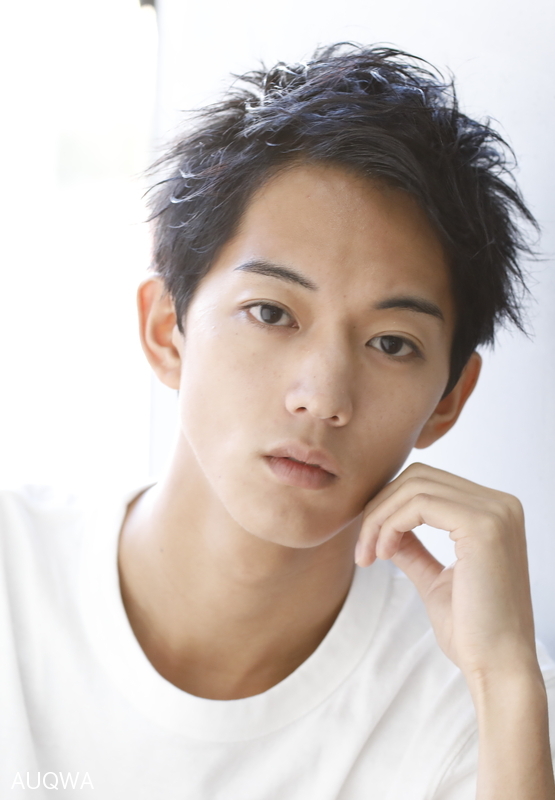 毛先が動くランダムショートパーマ