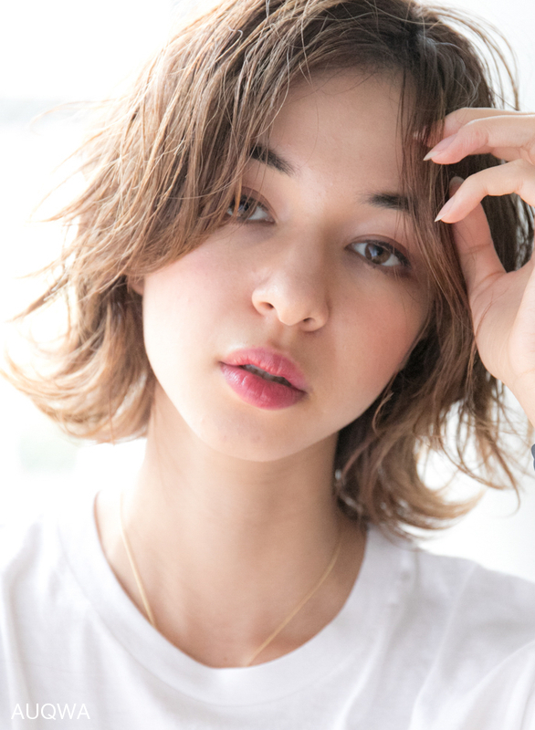 大人かわいい無造作レイヤー