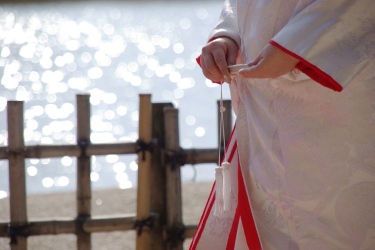 白無垢 和装 和 神前