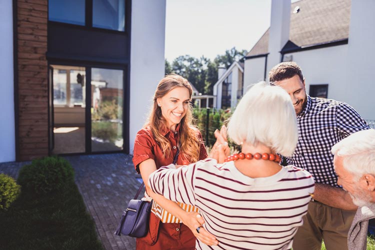 緊張の結婚挨拶当日 失敗しない結婚挨拶の切り出し方を徹底解説
