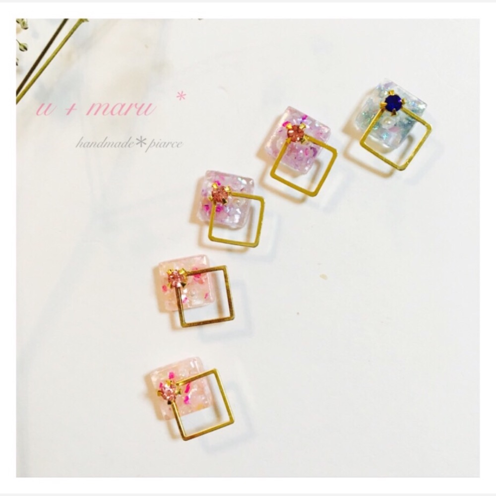 重なるスクエア◇シェルピアス/イヤリング