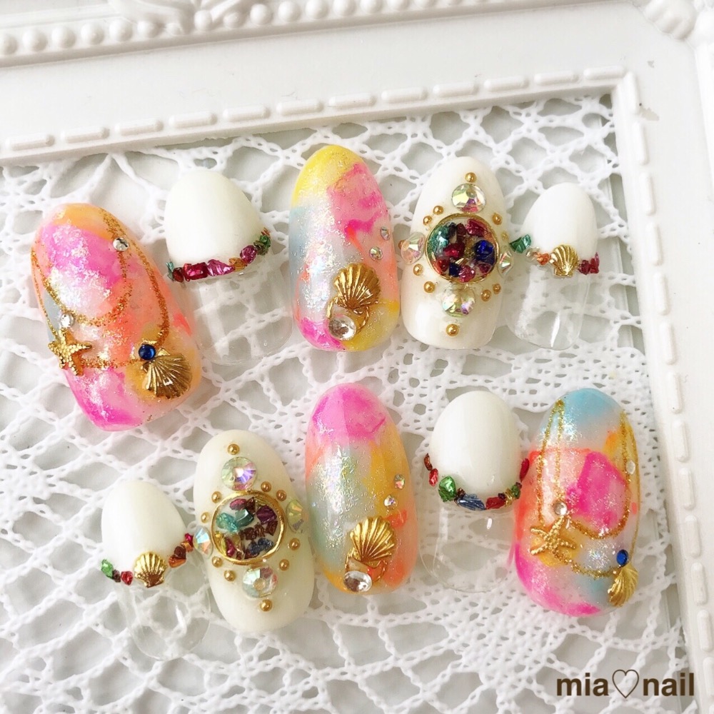 夏カラフルネイル ココナラハンドメイド