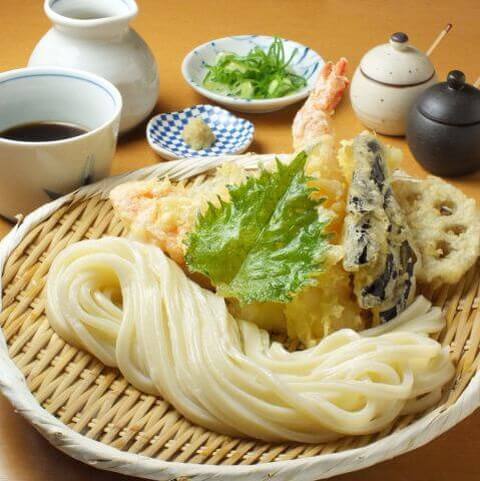 新宿御苑駅周辺のおすすめランチ10選 老舗や有名店でランチを楽しもう はらへり