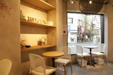 CAFE&BAR FeRna_店舗内観_赤羽ランチ_イタリアン