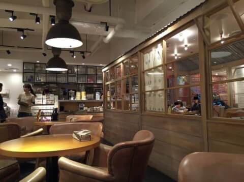 MARFA CAFEの内観_横浜西口_おしゃれ_カフェ