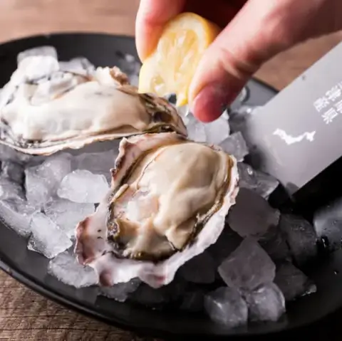 八重洲地下街_ランチ_THE CAVE DE OYSTER TOKYO_生牡蠣